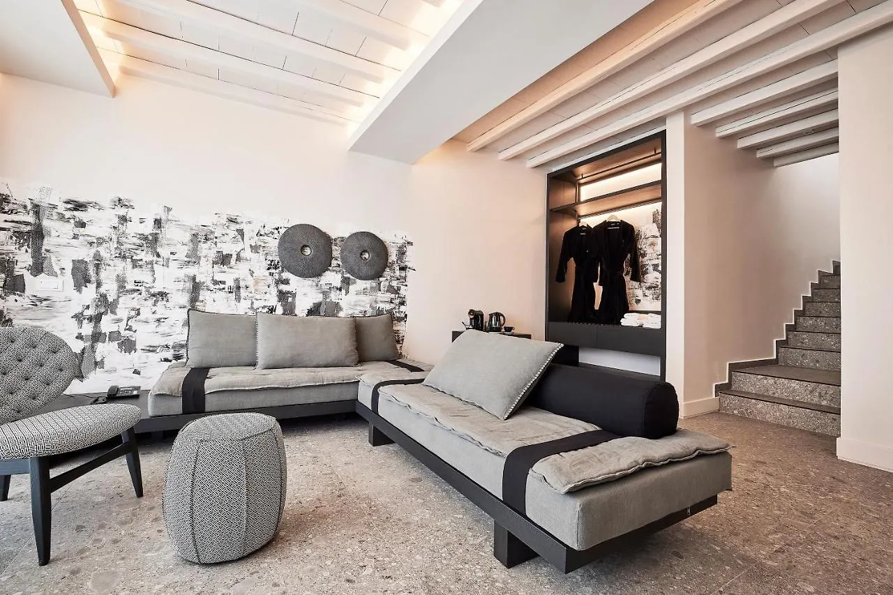 Отель Amazon Mykonos Resort & Spa Mykonos Town